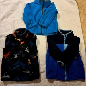Bundle of boys fleece pullovers
